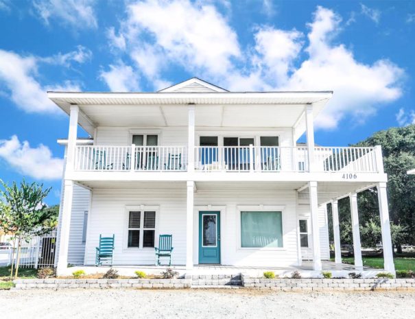 image North Myrtle Beach rental Shutters by the Beach - Front Entrance