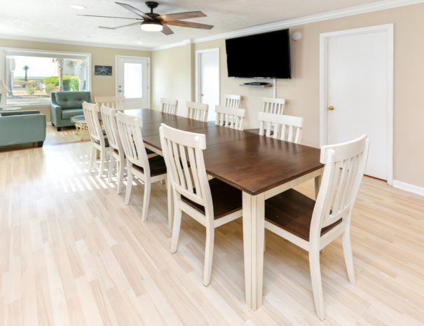 image North Myrtle Beach rental Shutters by the Beach - Dining Table